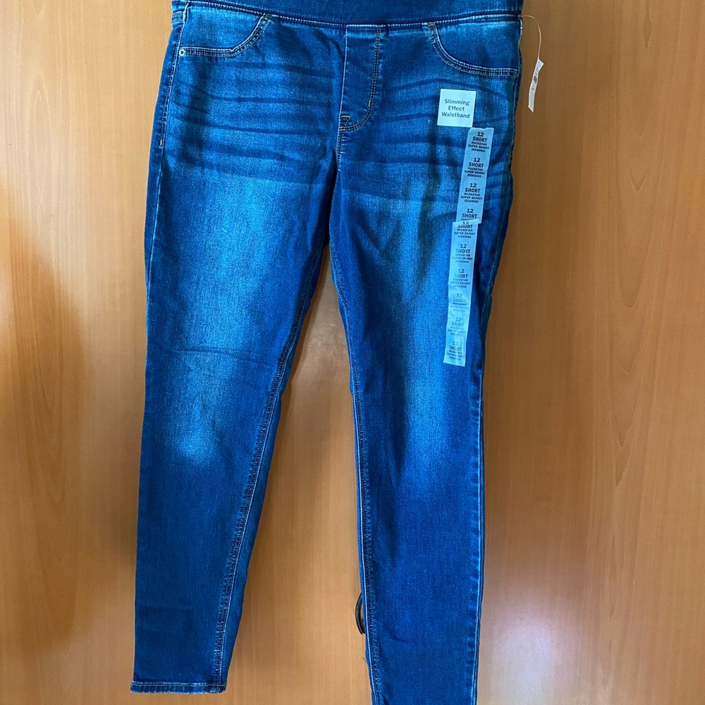 Old Navy Rockstar Jegging Size 12 | Short